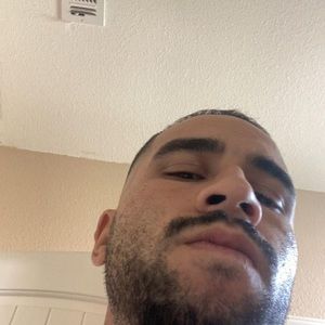 Meet your Posher, Carlos